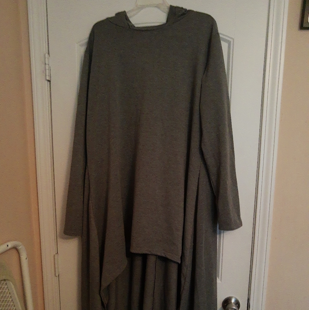 Hi-low sweater